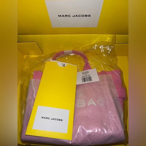 MARK JACOBS SMALL THE TOTE BAG PETAL PINK NWT SOLD OUT ONLINE - Picture 5 of 6